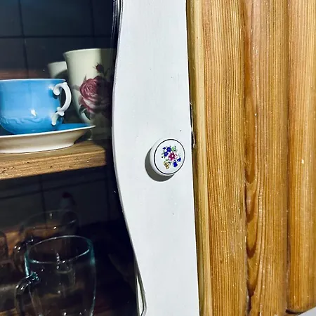 Kaszuby, Z Alpakami- Z Lazienka