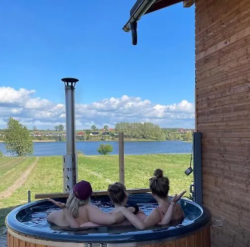 Lantgård Kaszuby, Z Alpakami- Z Lazienka *